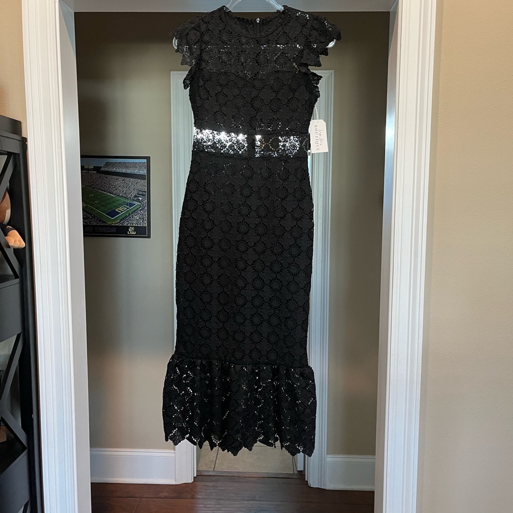NWT Blu Pepper Black Lace Midi Dress